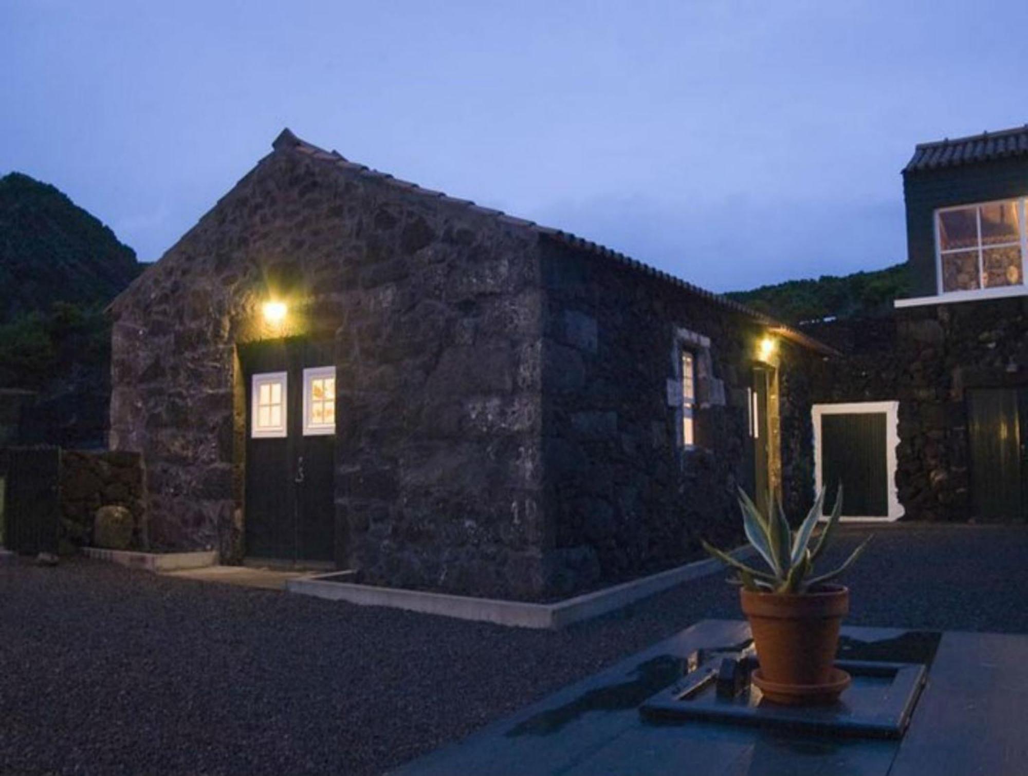 Bed and Breakfast Pocinhobay à Madalena  Extérieur photo