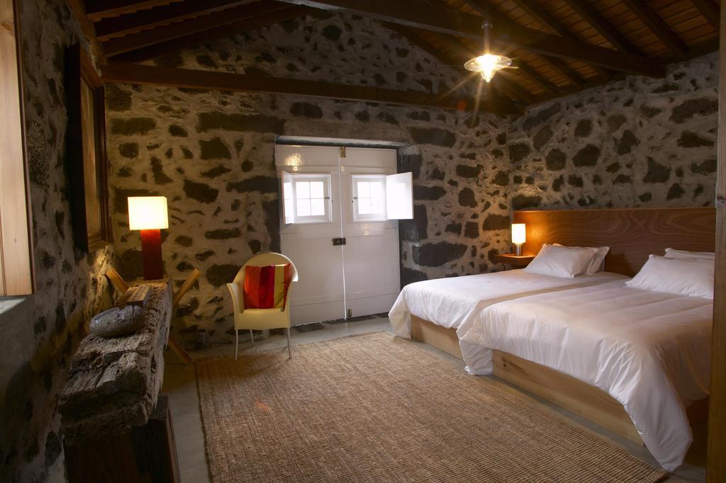 Bed and Breakfast Pocinhobay à Madalena  Chambre photo